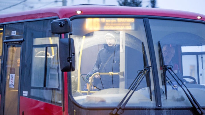 «Людей возят как скотину»: ярославцы поспорили на тему возврата бывших перевозчиков на маршруты