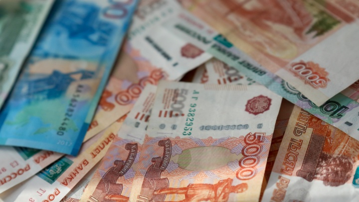 «Лучше выбирать рублевые вклады»: эксперт из КФУ рассказал об укреплении рубля и падении доллара