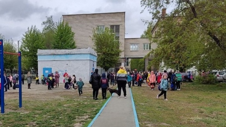 В школы Челябинска поступили сообщения о минировании