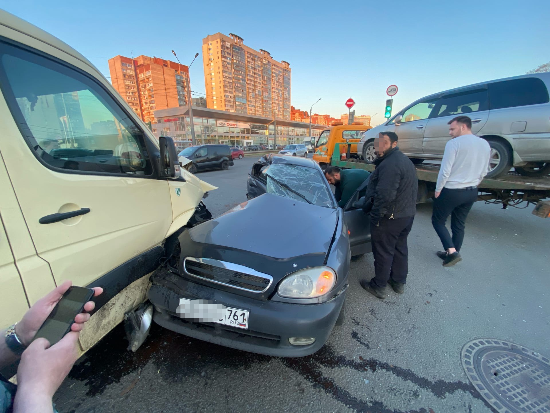 Дтп и чп. Дорожно-транспортное происшествие. Авария на Выборгском шоссе СПБ.