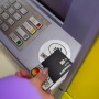 «Тинькофф» компенсирует своим клиентам комиссию за переводы средств на карты других банков