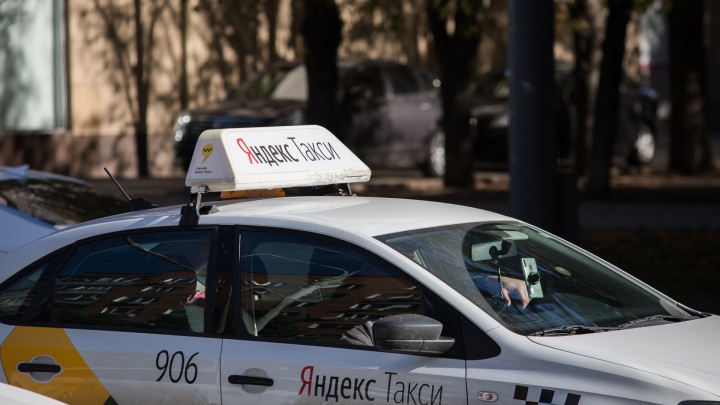 Ростовчане столкнулись со сбоями при оплате такси. Что делать?
