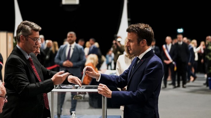 Эммануэль Макрон победил на выборах президента Франции