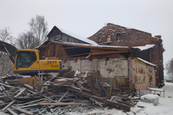 Старинное здание по сей день сохраняет прекрасный облик Старинное здание по сей день сохраняет прекрасный облик
