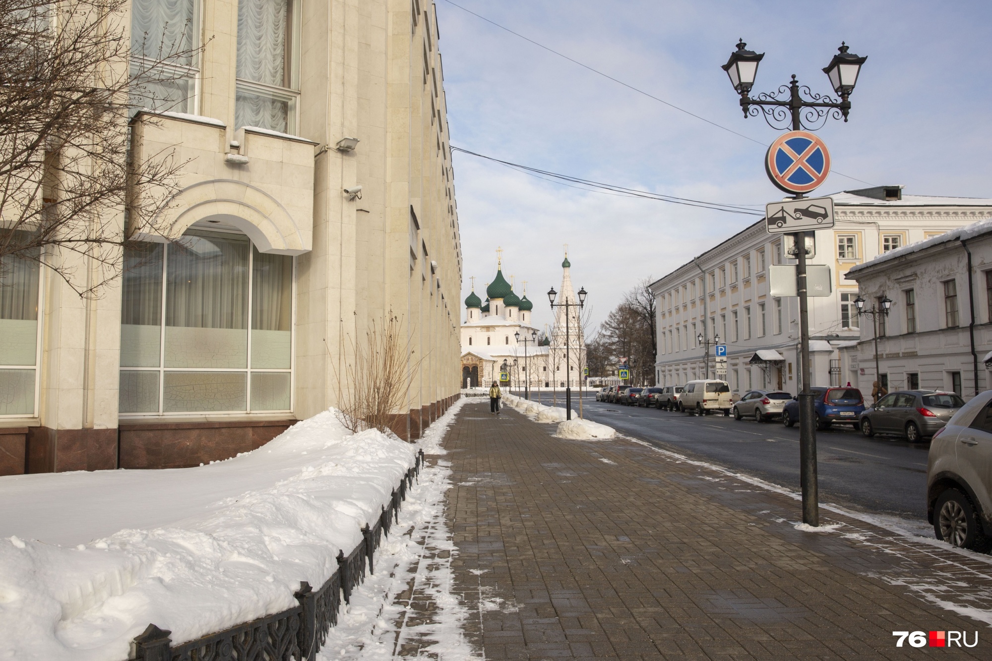 В Ярославле комфортные прогулки зимой возможны только под окнами чиновников