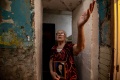 Лишилась миллионов, но верит в Путина. История пенсионерки из Тюмени, которая прогорела на трейдинге, — видео