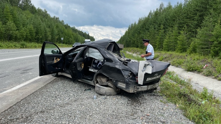 На Урале пьяный водитель Toyota Camry без прав устроил смертельное ДТП на трассе
