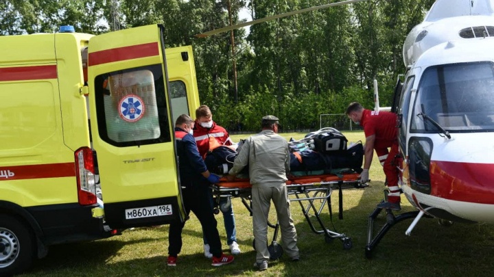 В Сочи эвакуировали на вертолете пенсионерку, которая травмировала ногу на горе Фишт