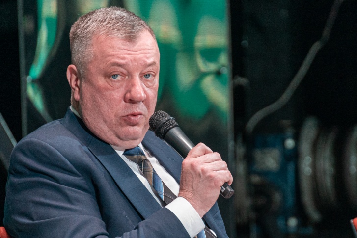 Депутат Госдумы Андрей Гурулёв является частым гостем эфиров на Первом канале Депутат Госдумы Андрей Гурулёв является частым гостем эфиров на Первом канале