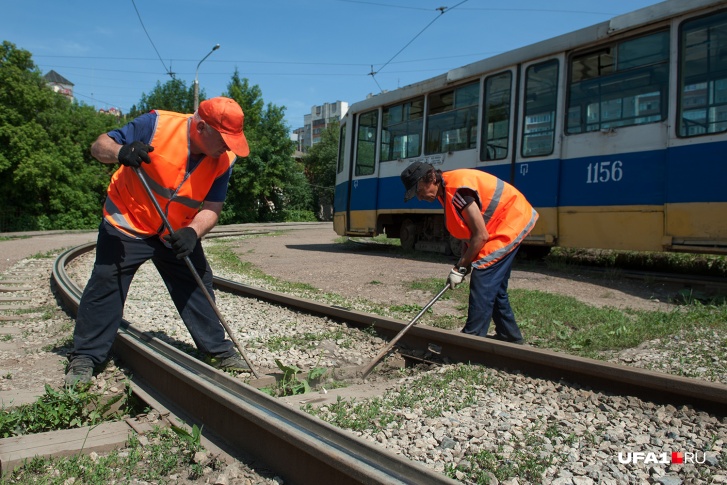 Не все зарабатывают много Не все зарабатывают много