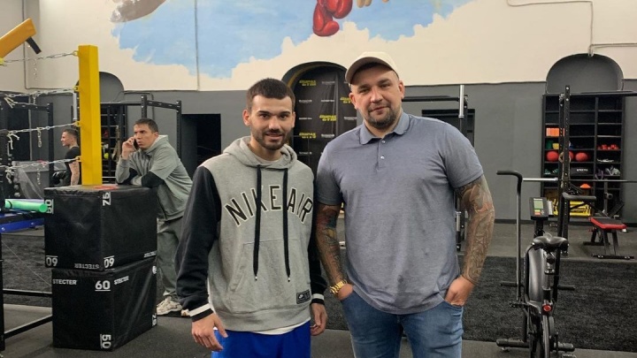 «Точных ударов!»: рэпер Баста поддержал боксера перед важным поединком в Екатеринбурге