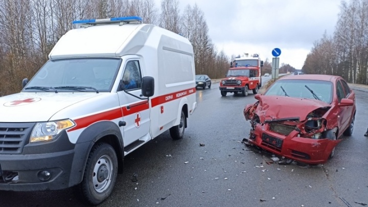 Три человека пострадали в ДТП в Ярославской области: кадры с места происшествия