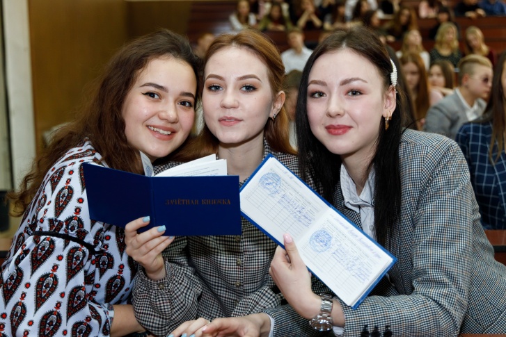 Все выпускники ЗИП СибУПК получают диплом государственного образца одного из ведущих вузов России