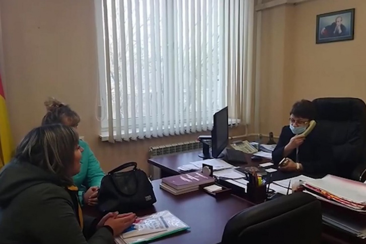 Налет на управление Роспотребнадзора сняли на видео и выложили в интернете Налет на управление Роспотребнадзора сняли на видео и выложили в интернете