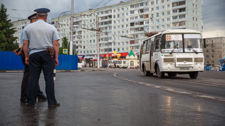 Водителя маршрутки в Кузбассе оштрафуют за просмотр «ТикТока»
