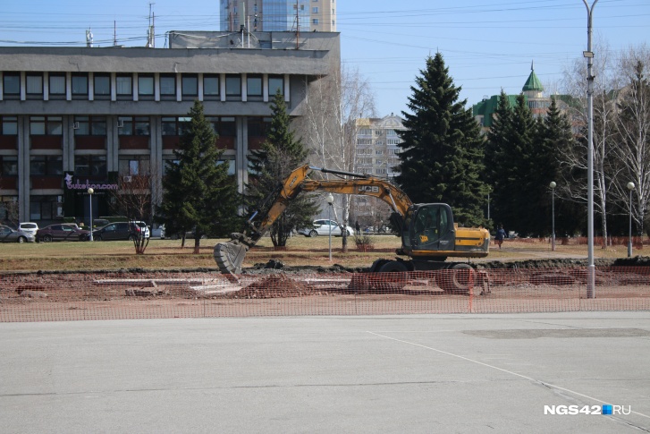На площадке установят дренажную систему и уникальное для Новокузнецка акриловое покрытие