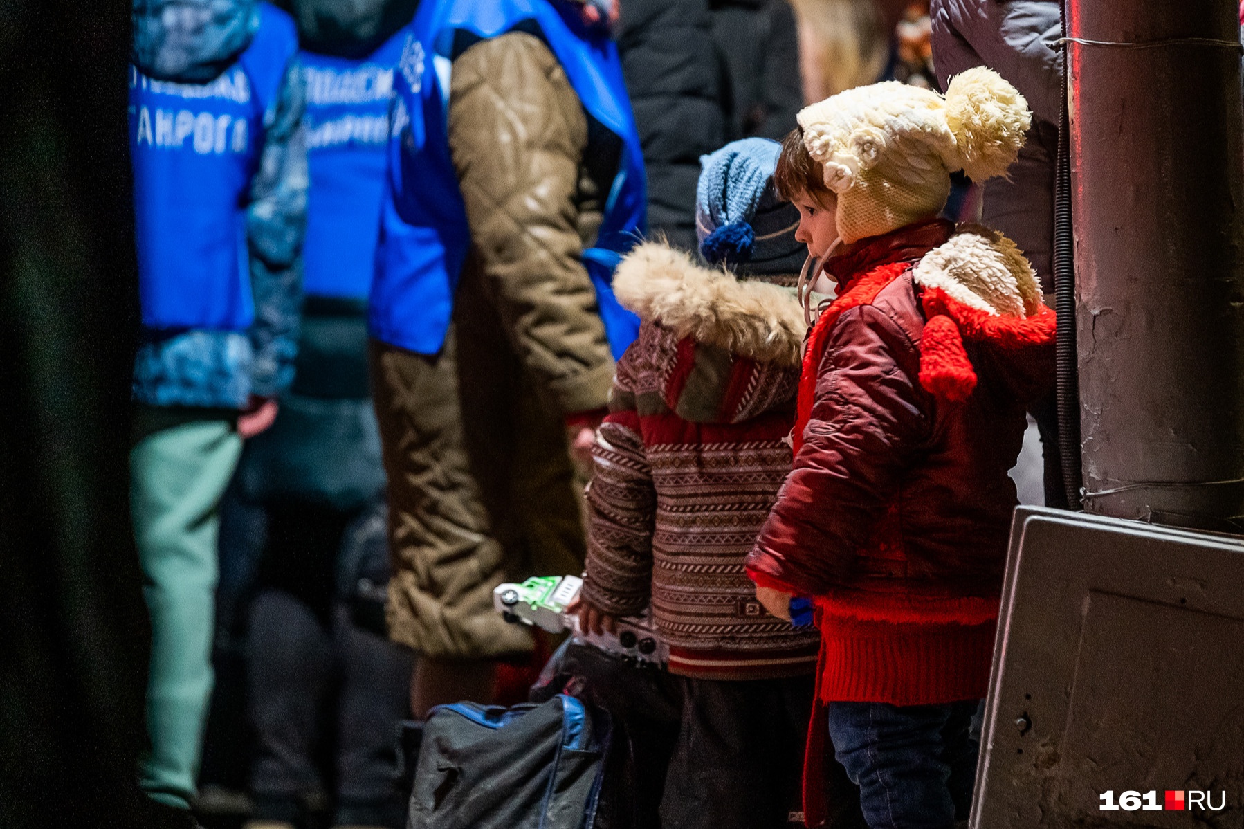 «Всё дали, даже мыло». Как обживаются беженцы Донбасса в российских городах