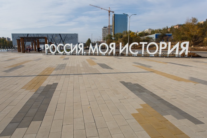 Местом для эпической битвы могла бы стать площадь у музея «Россия — моя история» Местом для эпической битвы могла бы стать площадь у музея «Россия — моя история»