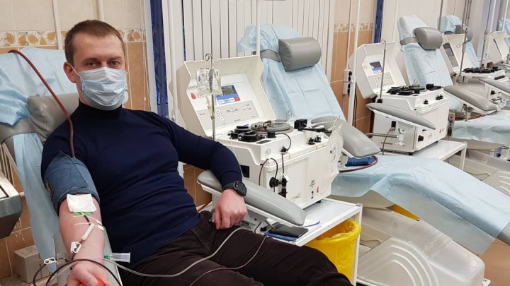 Главврач пермской детской больницы стал «Почетным донором» — Игорь Шинкарик сдает кровь уже семь лет