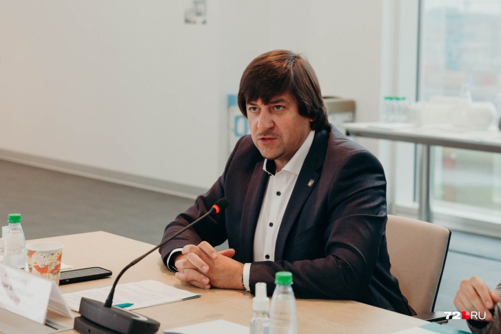 Афанасьев руководит Тобольском с 2019 года. До этого он работал в администрации Тюмени Афанасьев руководит Тобольском с 2019 года. До этого он работал в администрации Тюмени