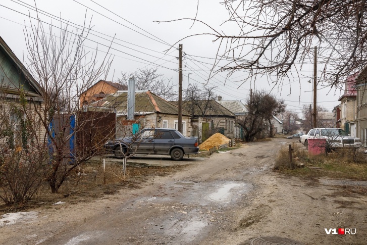 Волгоградцы, живущие на улицах Полины Осипенко, Твардовского и Полоненко Волгоградцы, живущие на улицах Полины Осипенко, Твардовского и Полоненко