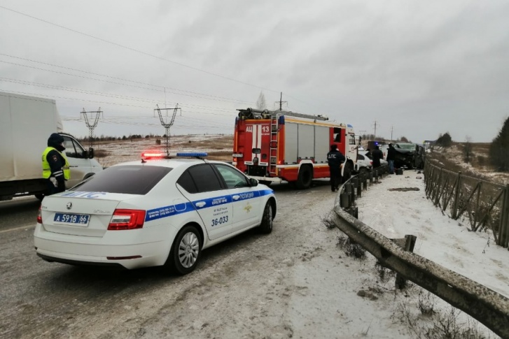 Пара ехала в Екатеринбург в больницу Пара ехала в Екатеринбург в больницу