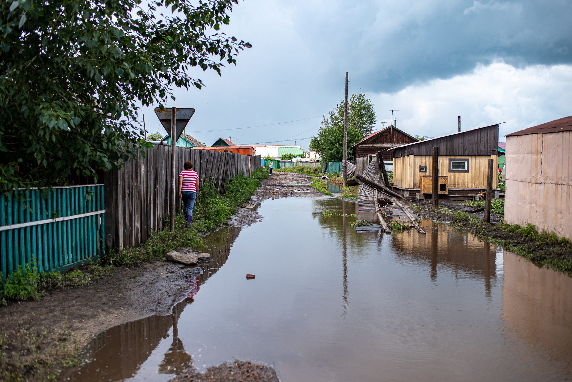 Наводнение, вызванное дождями, обрушилось на село в Забайкалье