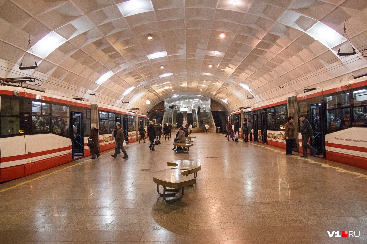 Станции метротрама в Волгограде почти не отличаются от станций метро