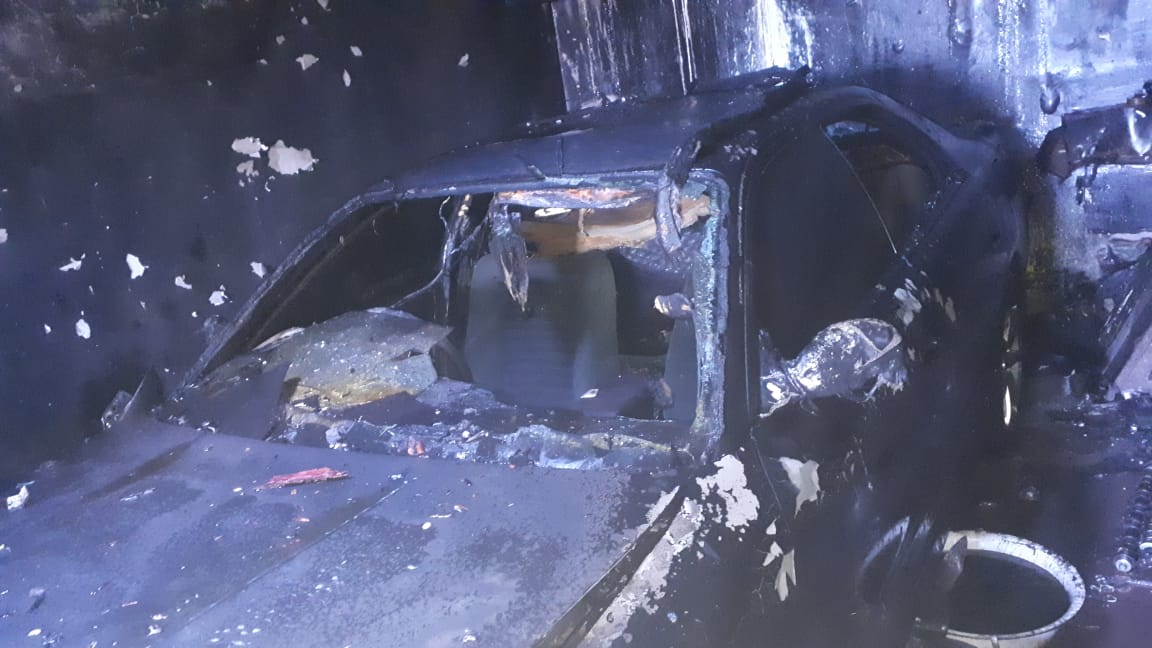 Две машины сгорели в Чите, предположительно, на СТО