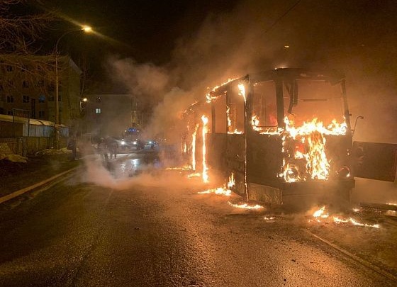 «Восстановлению не подлежит»: в свердловском городе сгорел единственный трамвай