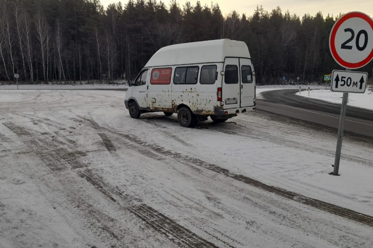 Водитель второй раз попался пьяным за рулем этого микроавтобуса Водитель второй раз попался пьяным за рулем этого микроавтобуса