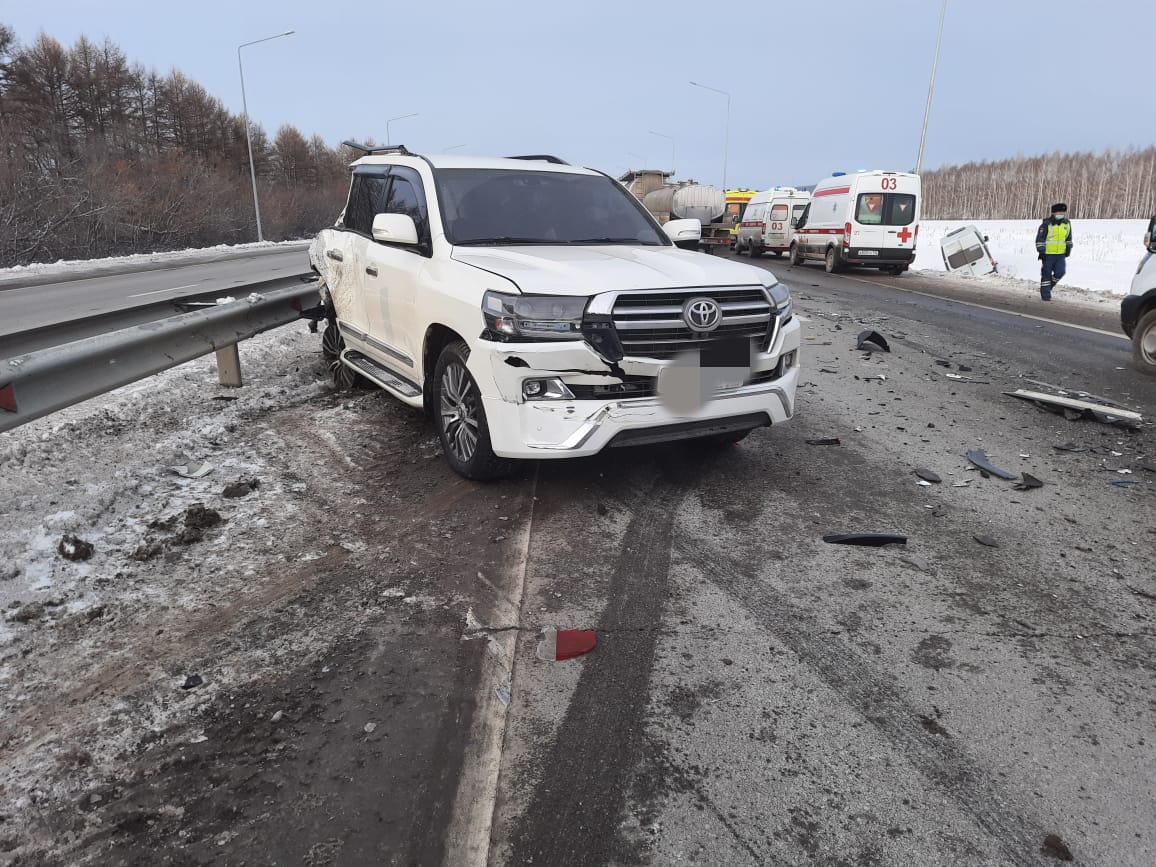 Автомобиль получил повреждения Автомобиль получил повреждения
