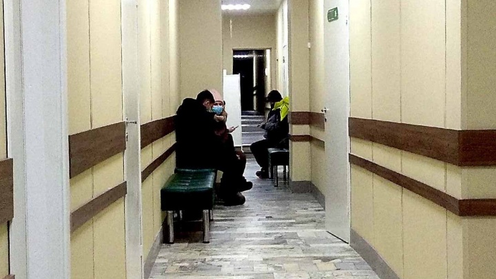 Как работают ковид-центры, открытые в Перми при поликлиниках: личный опыт журналиста
