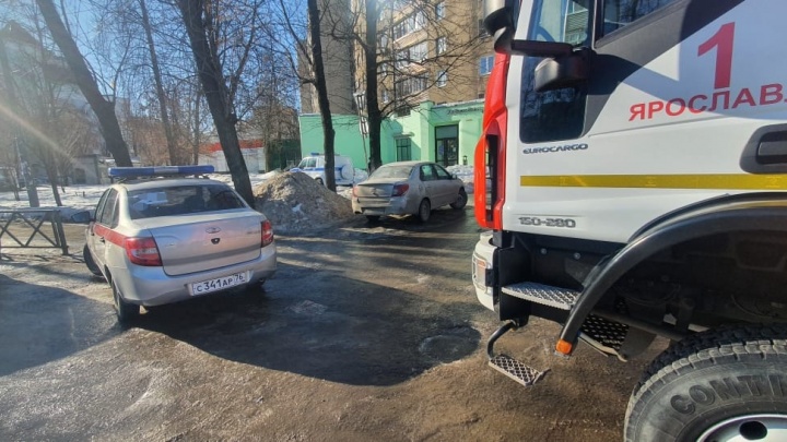 Один из банков в центре Ярославля эвакуировали после сообщения о бомбе