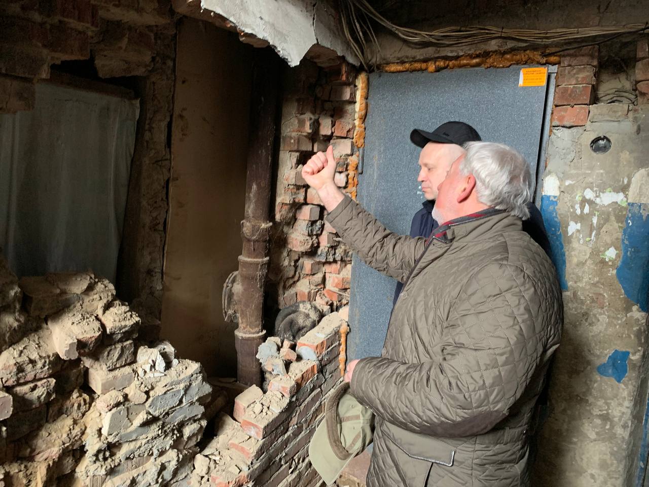 Обрушившуюся стену в доме на 50 лет Профсоюзов планируют восстановить сегодня
