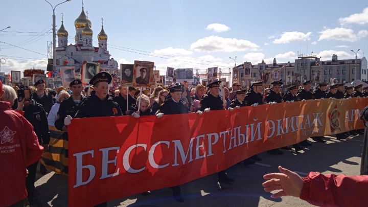 Впервые за 2 года и так масштабно: показываем, как в Архангельске прошел «Бессмертный полк»