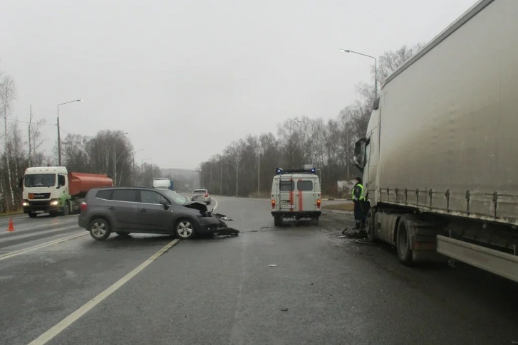 ДТП произошло ранним утром в районе деревни Осокино ДТП произошло ранним утром в районе деревни Осокино