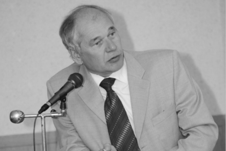 Валерий Совалкин более 30 лет посвятил научной деятельности Валерий Совалкин более 30 лет посвятил научной деятельности