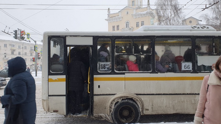 «Совсем стыд потеряли?»: мэрия Ярославля будет искать нового перевозчика на автобус № 66