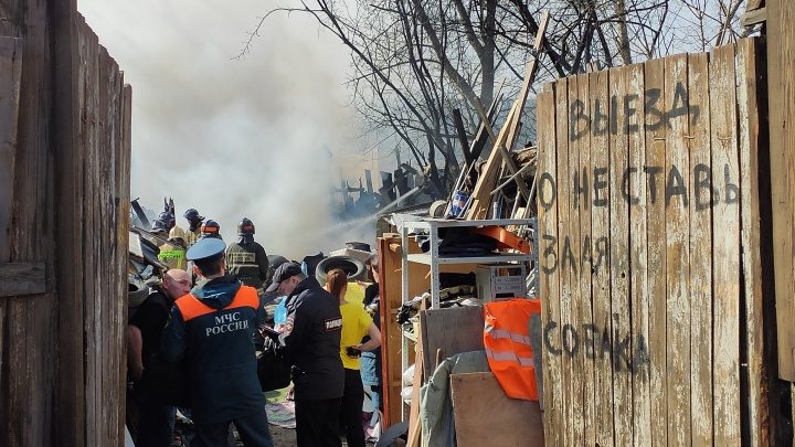 Пожар на территории «дома Плюшкина» в Нижнем Новгороде потушен