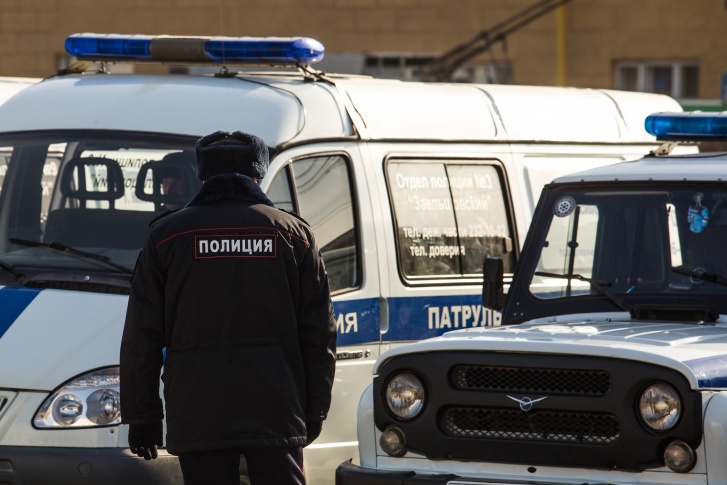 Полиция так и не смогла прокомментировать ситуацию с нападением на новосибирского таксиста Полиция так и не смогла прокомментировать ситуацию с нападением на новосибирского таксиста
