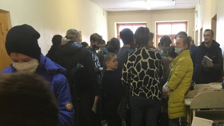 «Не медицина, а катастрофа»: ярославцы негодуют из-за очередей в поликлиниках