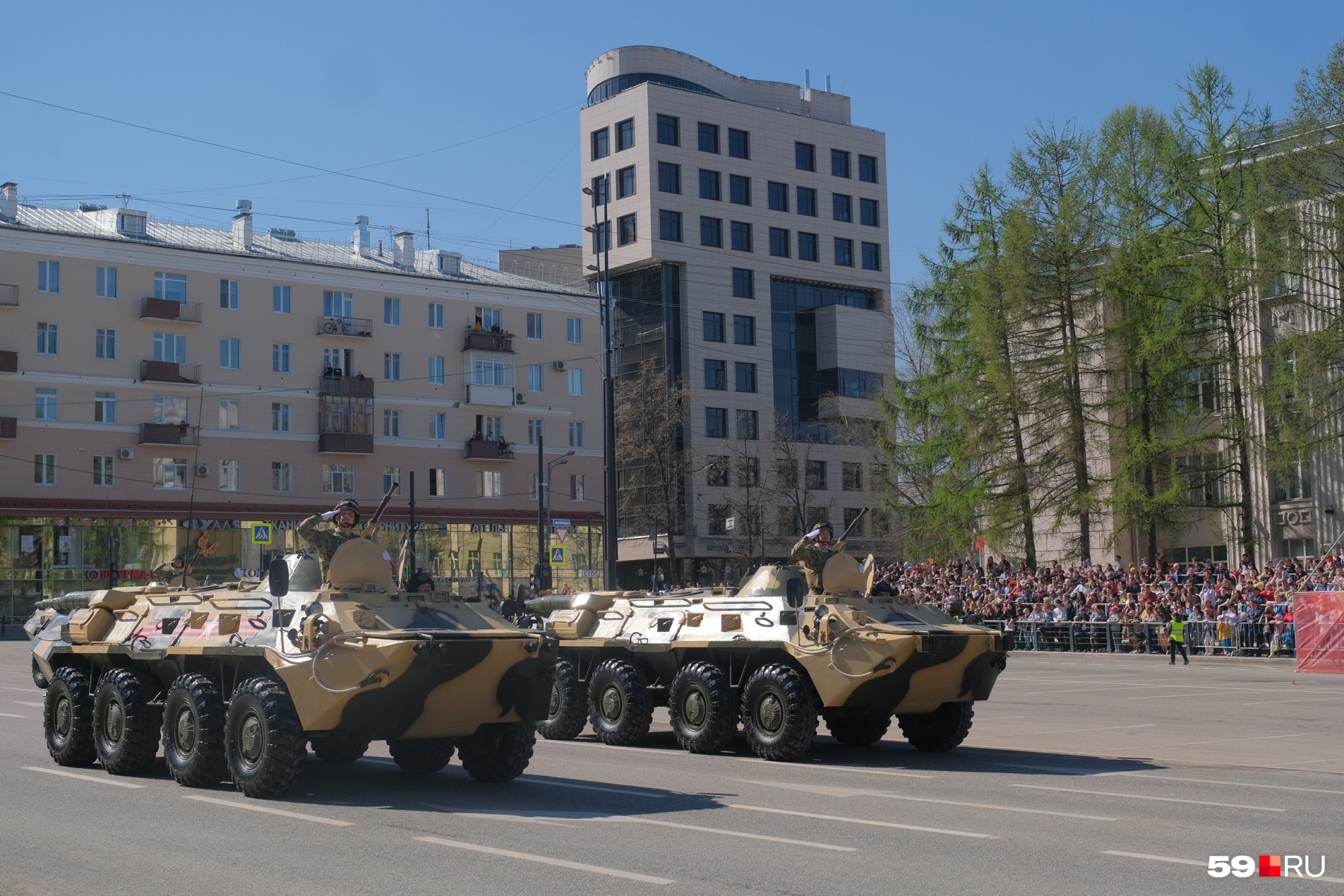 БТР на параде БТР на параде