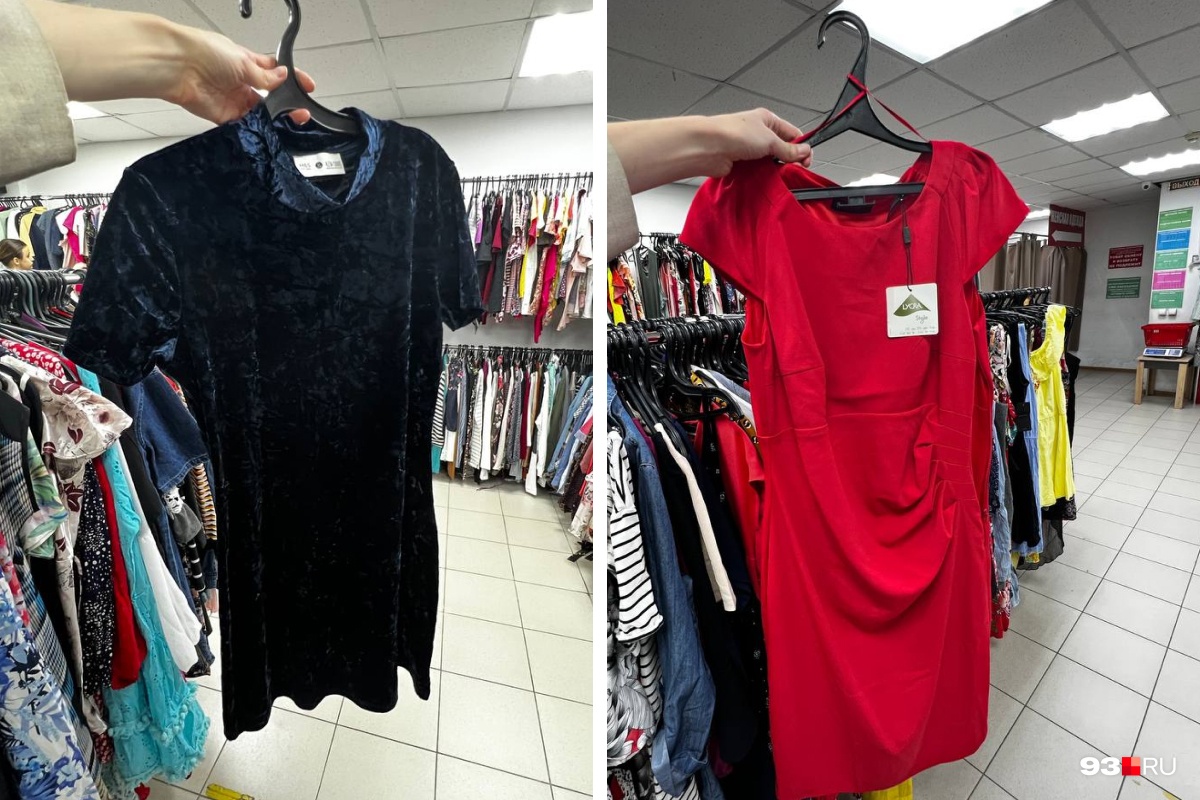Синее бархатное платье из Marks & Spencer обойдется в 921 рубль, красное платье — из магазина Esprit