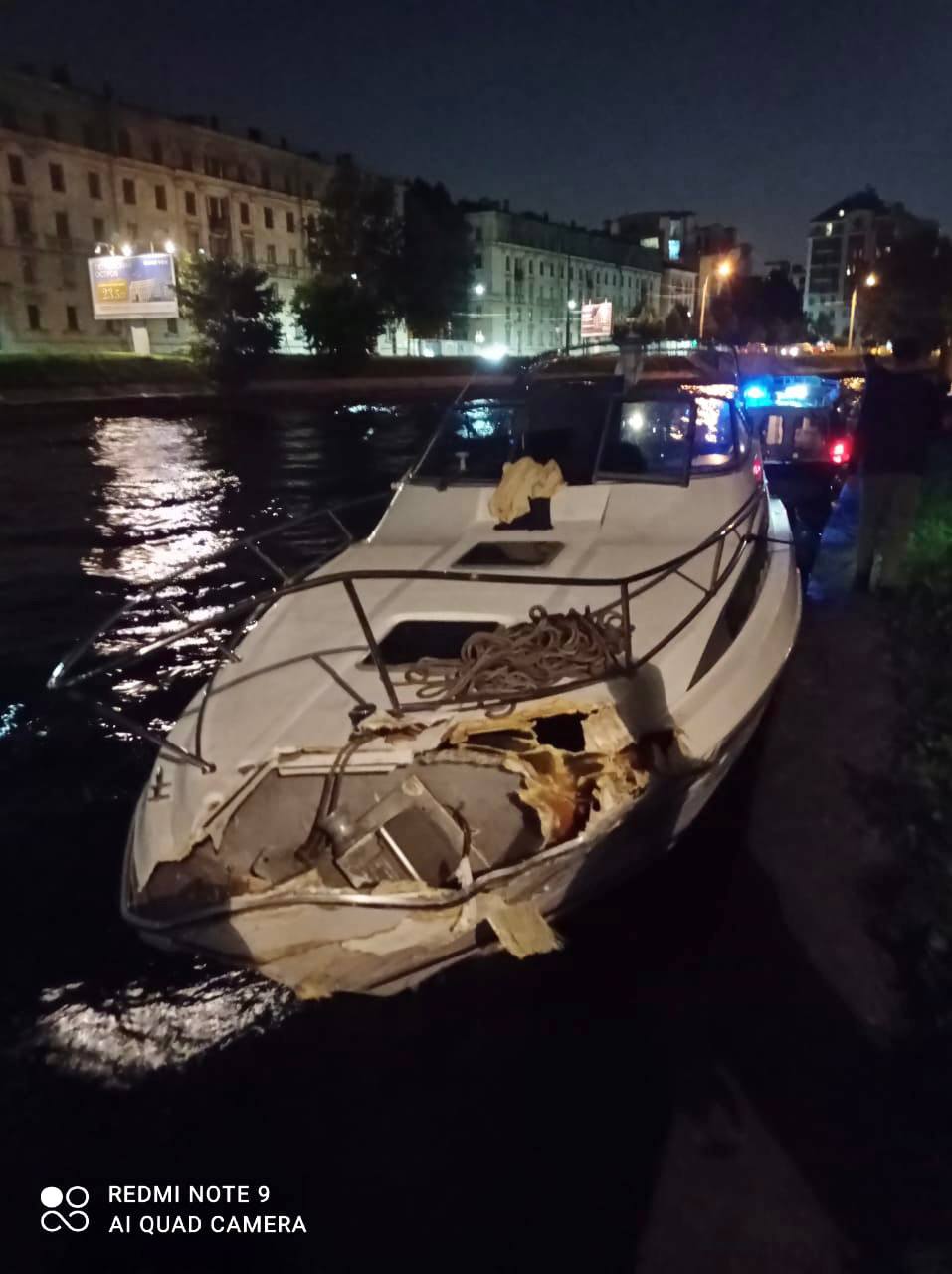 Яхта врезалась в столб и причал. Транспортная полиция и прокуратура  рассказали подробности ЧП в Ждановке | 15.08.2022 | Санкт-Петербург -  БезФормата