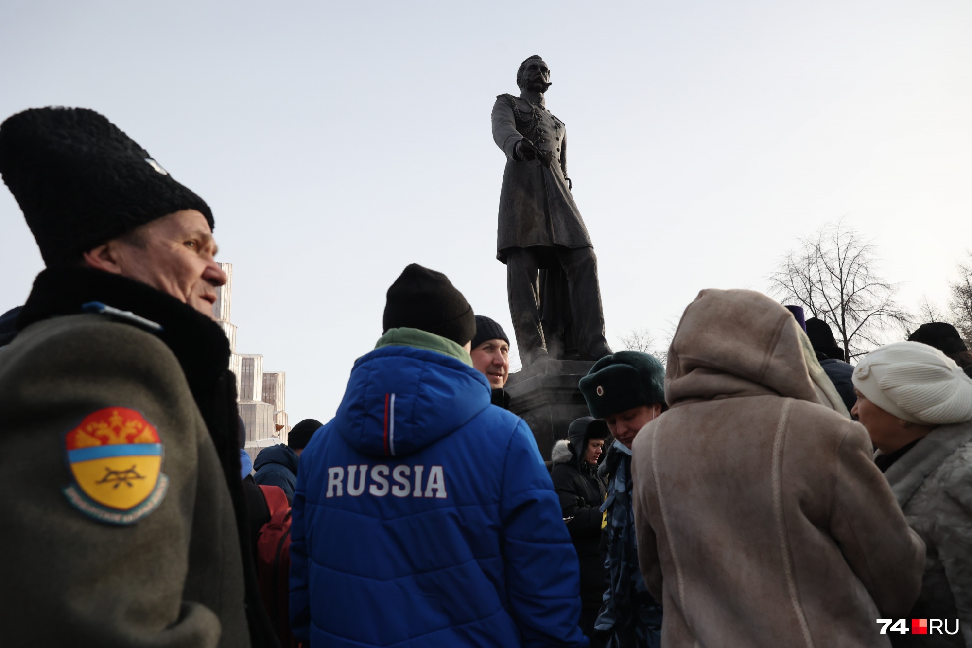 Высота монумента — почти 9 метров Высота монумента — почти 9 метров