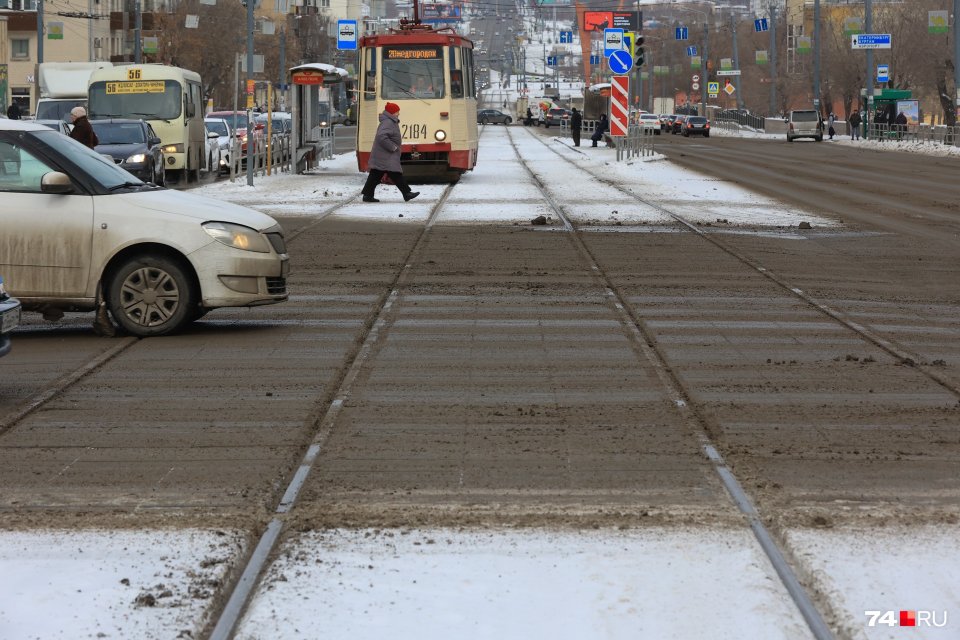 Графичные линии (не) украшают пересечение проспекта Ленина и Свердловского проспекта