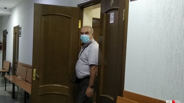 «Продал приговор»: для экс-судьи Ивана Ежова запросили 10 лет строгого режима