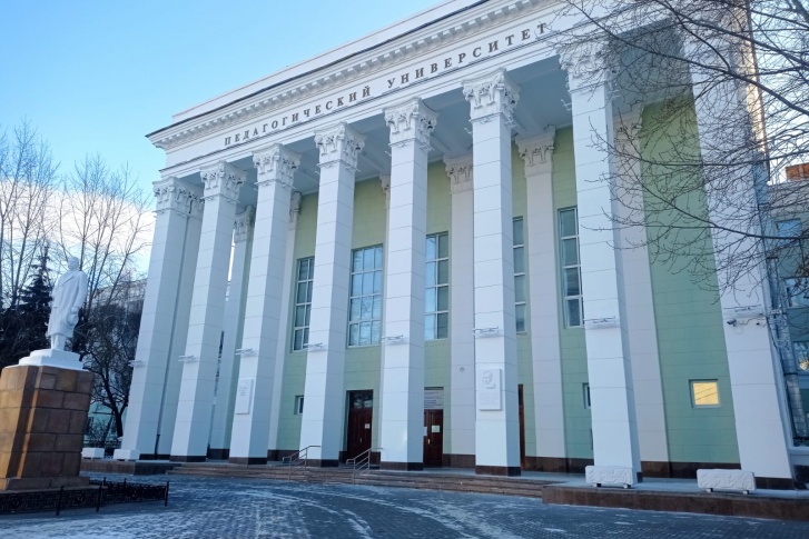 День открытых дверей для будущих абитуриентов пройдет в формате консультаций День открытых дверей для будущих абитуриентов пройдет в формате консультаций