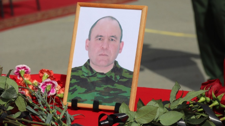 В Башкирии простились с еще одним погибшим на Украине добровольцем